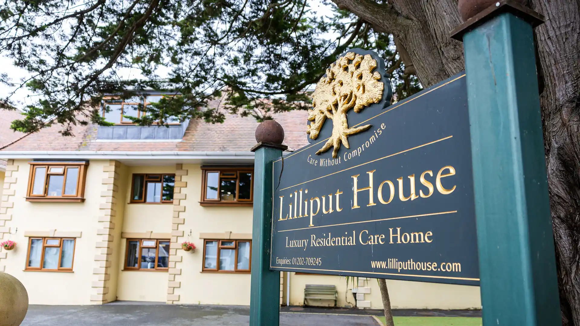 Lilliput House Care Home Sign